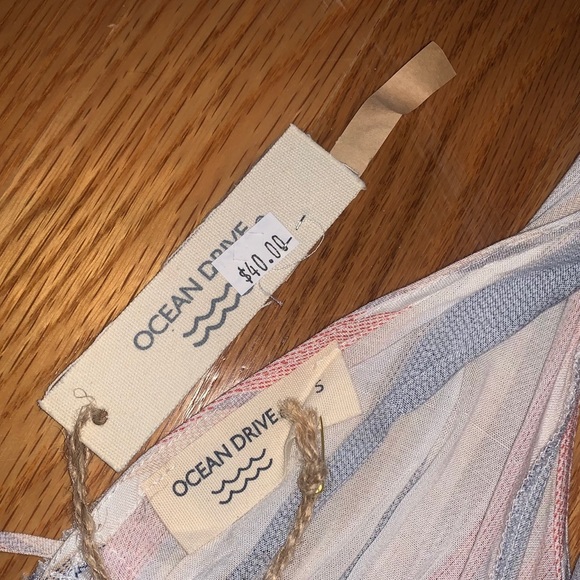 Cute dress!! - Picture 3 of 3